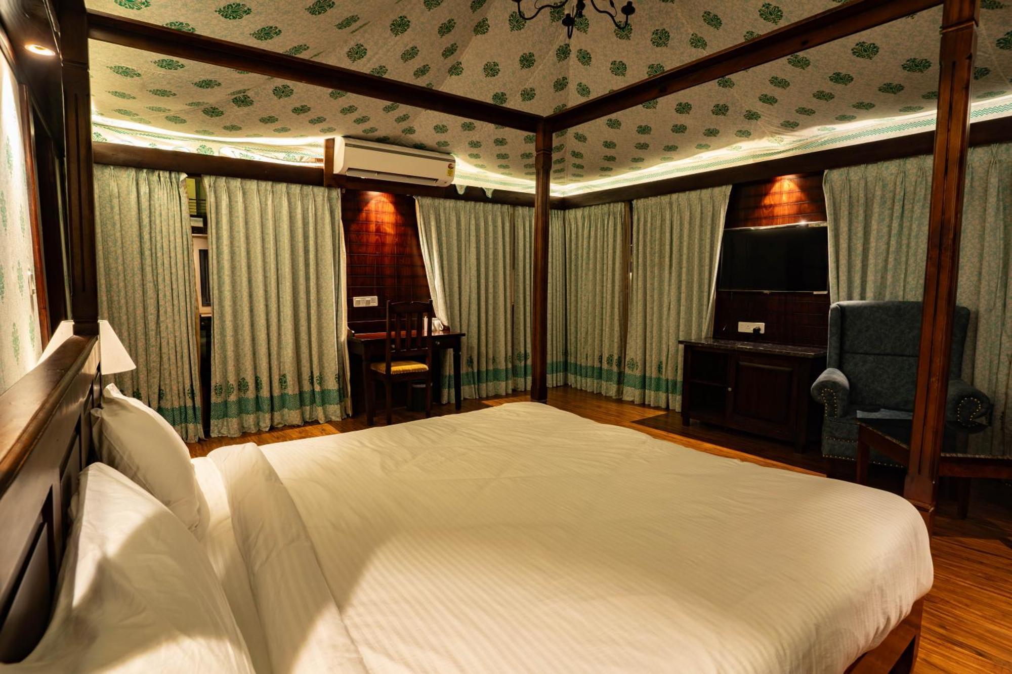 La Nature Hotels & Resorts Sikar Exterior foto
